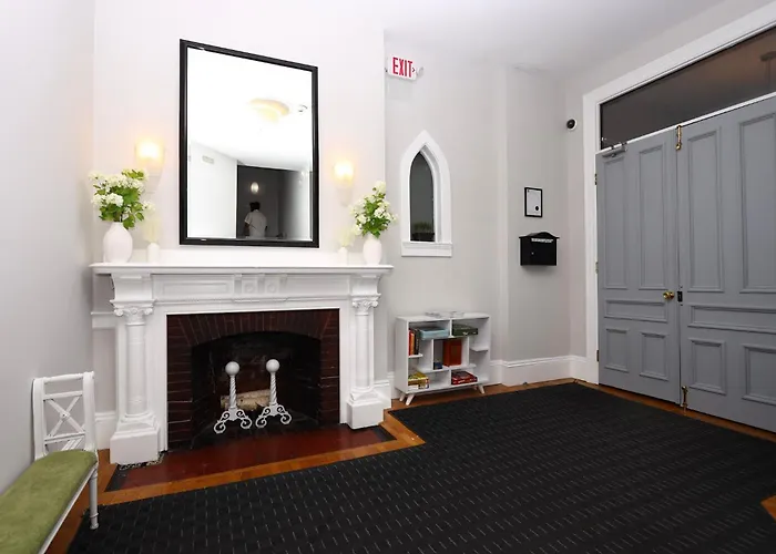 Cozy & Stylish Newbury Street Studio, #9